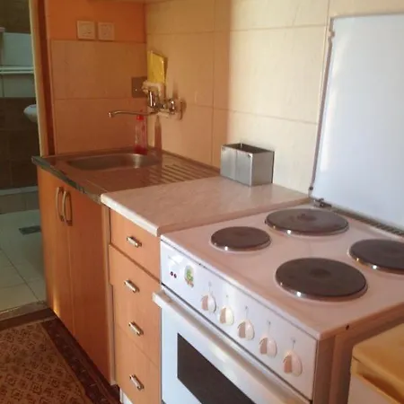 Prenociste Ruza * Kragujevac