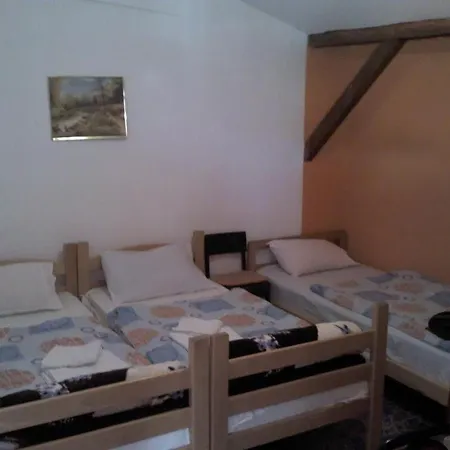 Prenociste Ruza Kragujevac